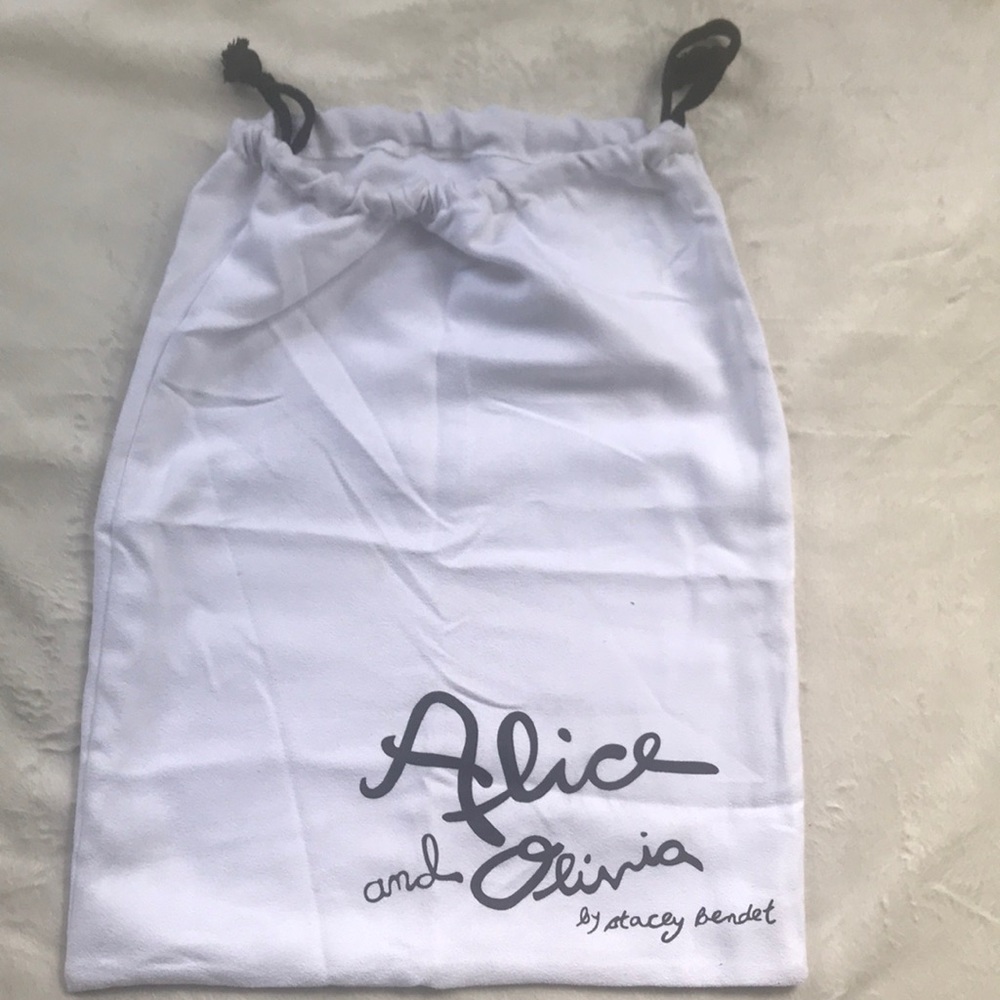 Alice and Olivia dust bag